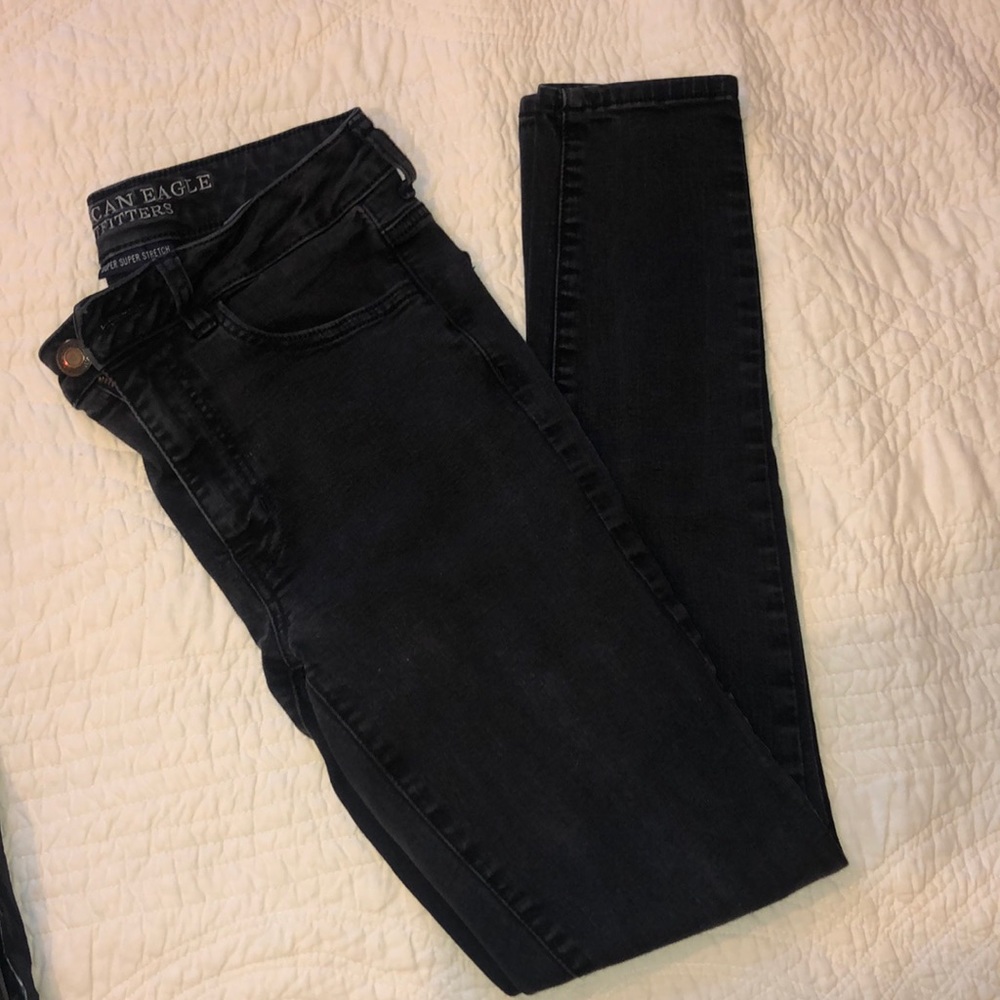 American Eagle Black Jeans (size 6)